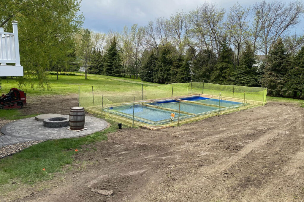 fiberglass swimming pool construction Jamestown ND